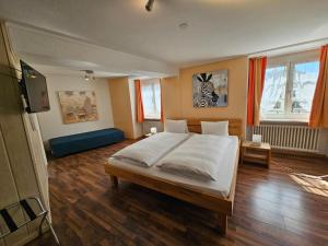 Postel nebo postele na pokoji v ubytování Hotel Taverne zur Linde