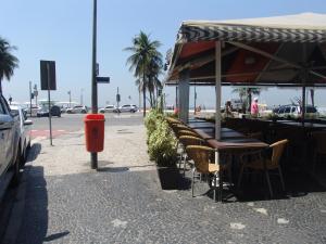 En restaurant eller et andet spisested på Apartamento charme de Copacabana