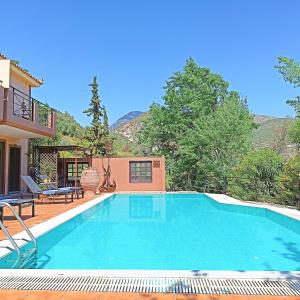 Bazén v ubytování Okeanis Apartments & Suites Adults Only nebo v jeho okolí + 37 fotografií