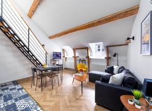 Posedenie v ubytovaní Duplex Standing - Hyper Centre - Tout équipé