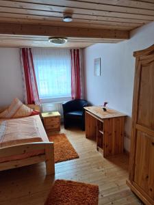 Postel nebo postele na pokoji v ubytování Gästehaus Rüger