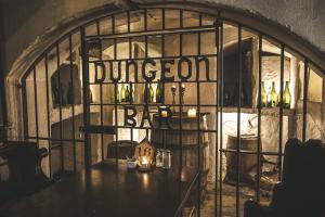 Um restaurante ou outro lugar para comer em Kinnitty Castle Hotel