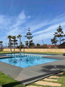 Photo de la galerie de l'établissement 360 ocean view 2-bedroom lovely apartment, à Tamaris