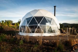 Afbeelding uit fotogalerij van Glamping Casa Esteval in Rocha Amarela