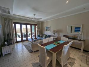 Χώρος καθιστικού στο Eden Island Apartment Citronelle