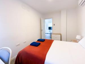 Posteľ alebo postele v izbe v ubytovaní 3 rooms Balneario Pedregalejo