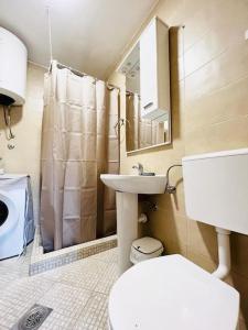 ティヴァトにあるFamily condo near the airport and the beachのギャラリーの写真