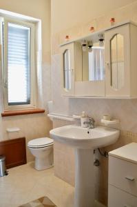 A bathroom at Villa Chiara