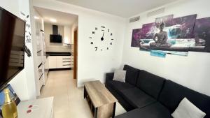 Televízia a/alebo spoločenská miestnosť v ubytovaní Apartamento Rondabella 1 Centro PARKING GRATIS Wifi AA + 12 fotografií