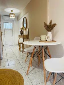 Gallery image of Adoms Rooms in Orfánion +7 photos