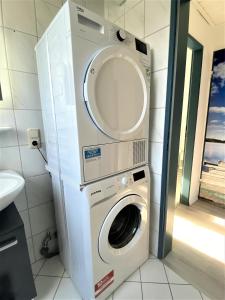 Ein Badezimmer in der Unterkunft Haus Waldesblick An der Rennweide 26a 75 qm