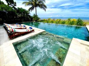 Бассейн в Paradise West-Bali или поблизости +37 фотографий