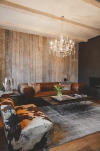 Posezení v ubytování Frost Boutique Hotel + 37 fotografií