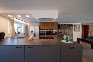 Kuchyň nebo kuchyňský kout v ubytování Bauern-Ferienhaus-im-Allgaeu