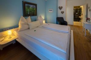 Postel nebo postele na pokoji v ubytování Bauern-Ferienhaus-im-Allgaeu