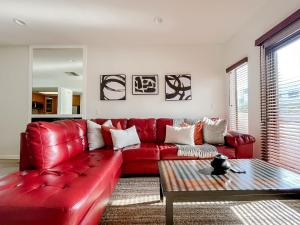 *WEHO/Beverly Hills* Luxury 2BD/2.5BA + Balconies