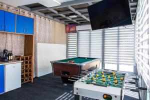 TV a/nebo společenská místnost v ubytování Vila apartment Astorija 2