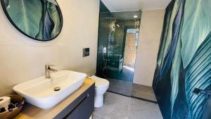 Koupelna v ubytování Bodrum Dome Suites