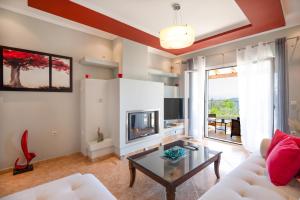 Μια τηλεόραση ή/και κέντρο ψυχαγωγίας στο Villa Natilia