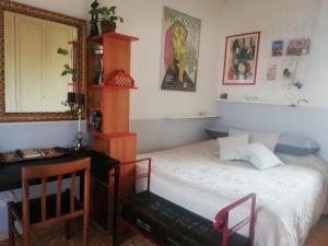 Gallery image of Bright and Cosy Room with Terrace in Aunt Laura's House in Rome