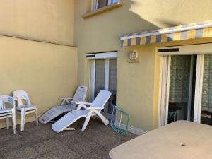 Fotografia z galérie ubytovania Duplex confortable avec grande terrasse, climatisation et proche des thermes - FR-1-703-114 v destinácii Amélie-les-Bains-Palalda