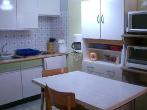 Fotografia z galérie ubytovania Studio pour 2 avec Cuisine Équipée et Lave-Linge, près des Thermes d'Amélie-les-Bains - FR-1-703-146 v destinácii Amélie-les-Bains-Palalda