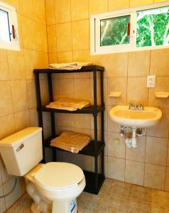 Koupelna v ubytování Quinta con alberca
