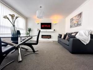 Fotografie z fotogalerie ubytování Contemporary and Cosy Birmingham Apartment- Free Parking & Wi-FI v Birminghamu