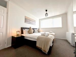 Fotografie z fotogalerie ubytování Contemporary and Cosy Birmingham Apartment- Free Parking & Wi-FI v Birminghamu