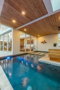 Πισίνα στο ή κοντά στο Hermosa Palms, Casa Lorenzo Beach Front Club House