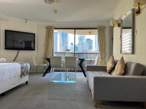 Photo de la galerie de l'établissement Sydney Hyde Park Private Apartments by Paxsafe, à Sydney 104 autres photos