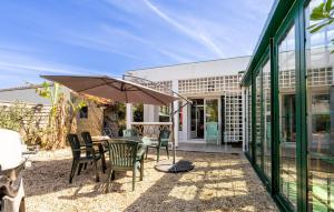 Sân trong/khu vực ngoài trời tại Lovely Home In La Bernerie-En-Retz +20 ảnh