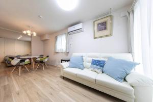 Khu vực ghế ngồi tại Maizon de Aile Room A