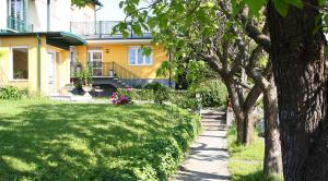Ogród w obiekcie Landhaus Pension Jany