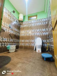 A bathroom at Chojh Inn Guest House