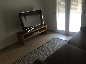 Μια τηλεόραση ή/και κέντρο ψυχαγωγίας στο Guillermo House