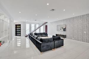 Gallery image of Recently Built 7000 SF Mansion w Pool GameRoom in Fort Lauderdale