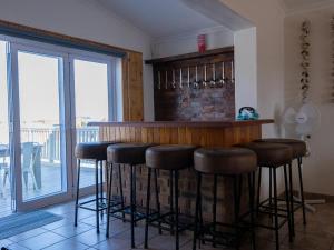 Gallery image of The Yellow Door in De Kelders +20 photos