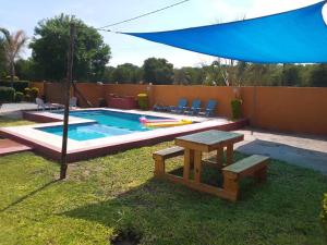Bazén v ubytování GardenView Holiday Home nebo v jeho okolí