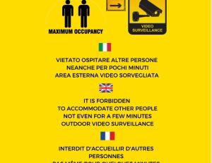 オルビアにあるONE BEDROOM WITH KITCHENETTE La Maison de Gioelのインターネットの利用方法を記載した黄色の看板