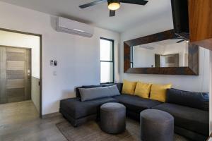 Foto dalla galleria di Short Drive to Downtown and Beaches a Cabo San Lucas