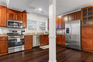 Φωτογραφία από το άλμπουμ του Exceptional 4-BR Homestay near Rock Creek Park στην Ουάσινγκτον