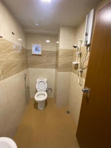 Koupelna v ubytování Suria Cameron Hotel
