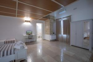 A television and/or entertainment centre at Casale Donna Rosa