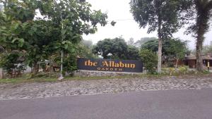 Fotografie z fotogalerie ubytování The Allabun Glamping Yogyakarta v destinaci Kaliurang