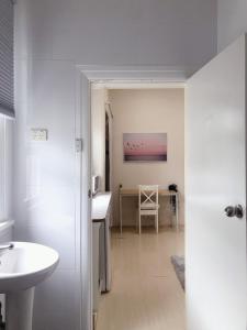 Phòng tắm tại Private Studio-room In Kingsford - UNSW - Randwick