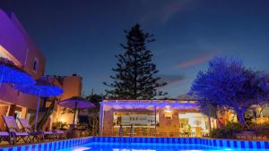Bazén v ubytovaní Kri-Kri Village Holiday Apts by Estia alebo v jeho blízkosti + 32 fotografií