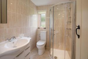 Ένα μπάνιο στο Dryburgh Stirling Two +15 φωτογραφίες