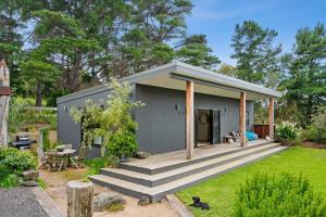 Zahrada ubytování Bells Beach Escape - Secret Hideaway in Jan