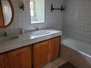 Koupelna v ubytování Gite Forge